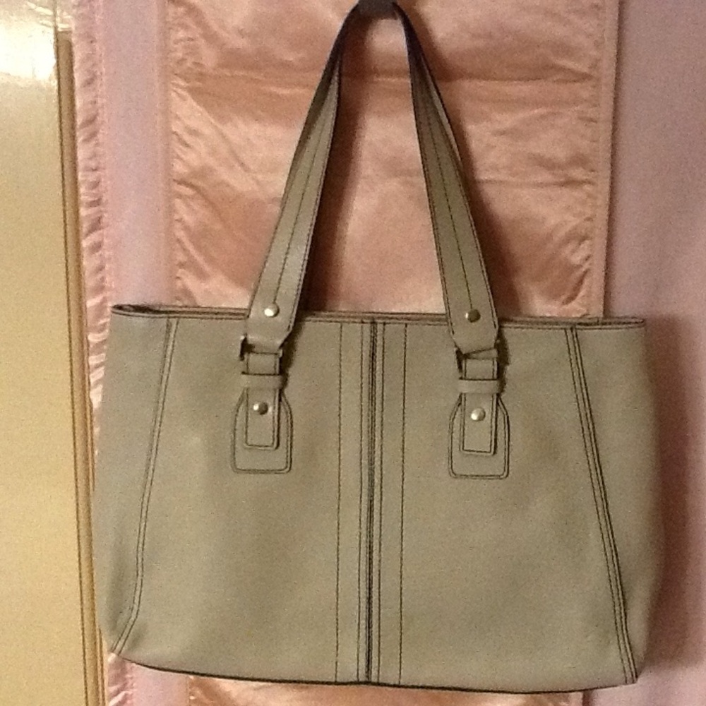 Kenneth Cole Elegant Light Grey Tote Bag